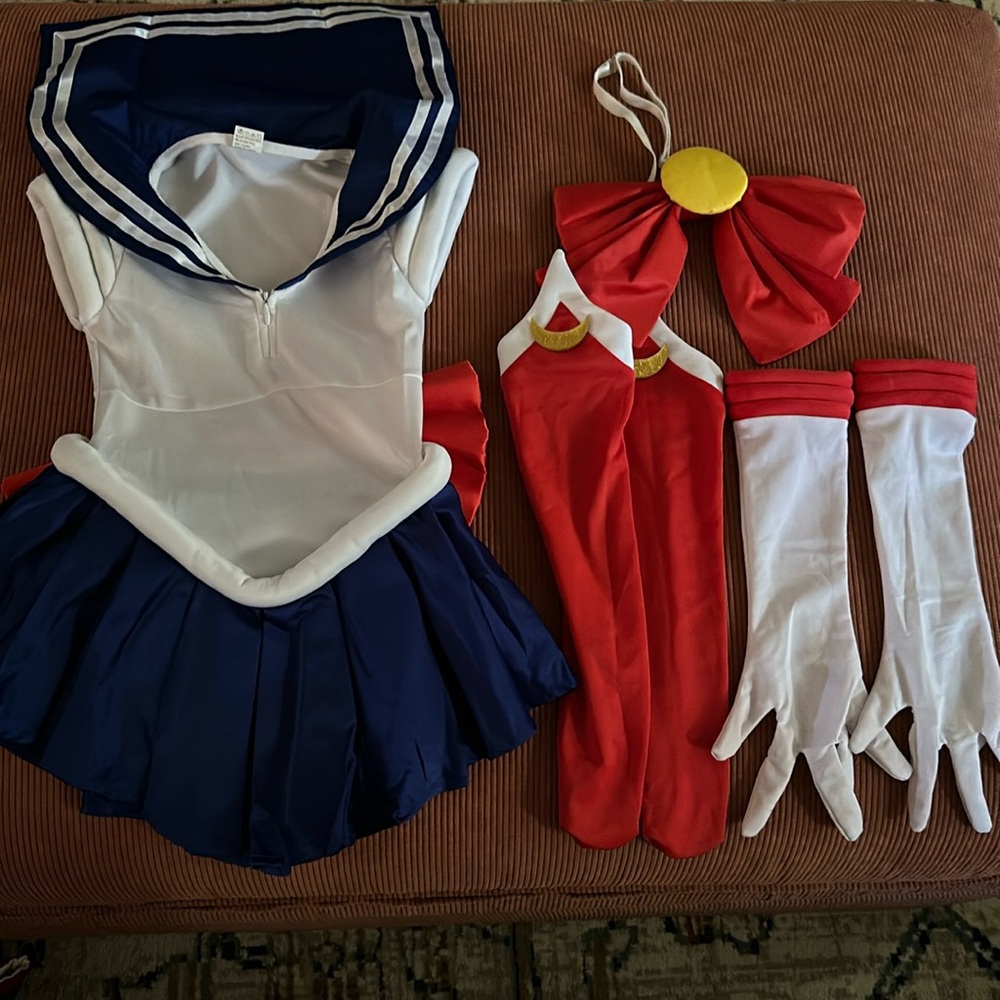 Sailor moon costume. Girls size. Dress. Socks, gloves and 2 bows.